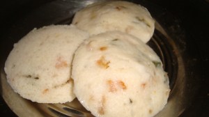 Mixed veggie idli